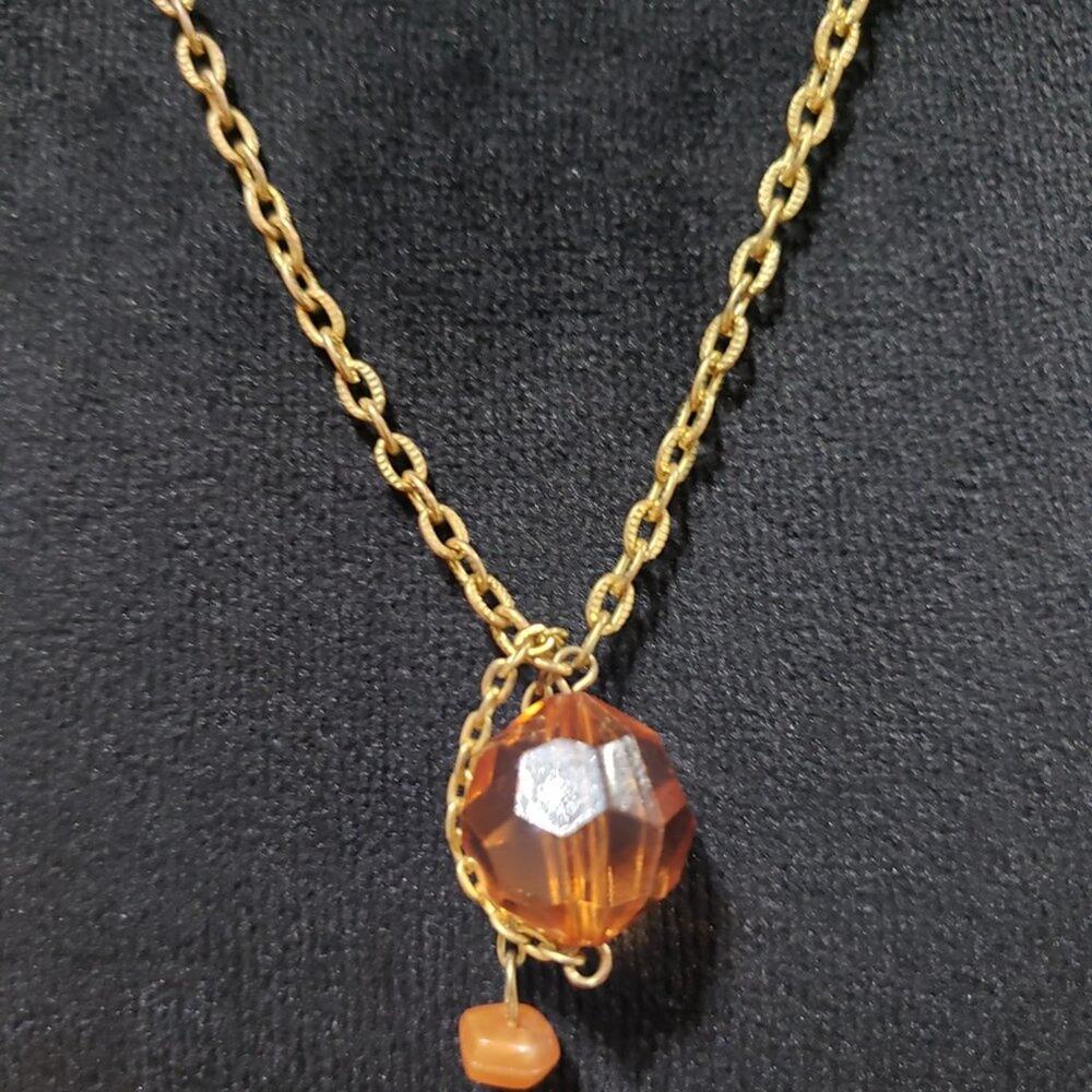 Women Fashion Triple Layer Beaded Charm Pendant Necklace with Lobster Clasp - Picture 4 of 6
